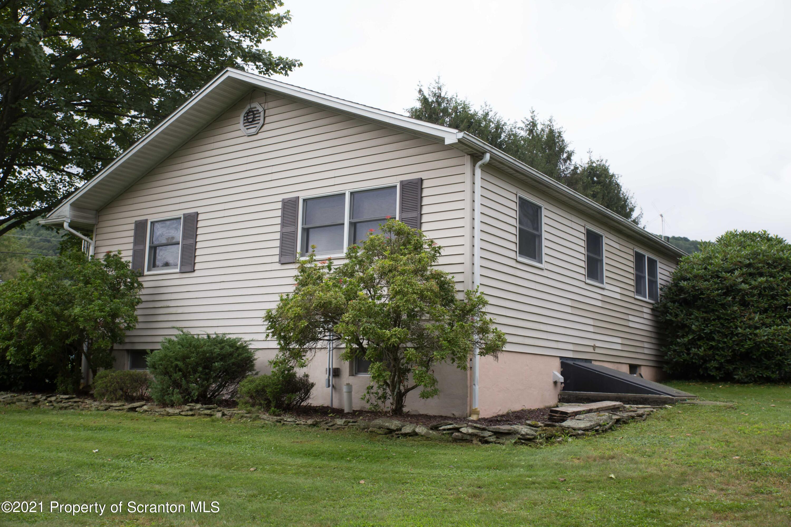10 Doris Road Scott Township, PA 18447 - Photo 6 of 36 Gallery Image 6