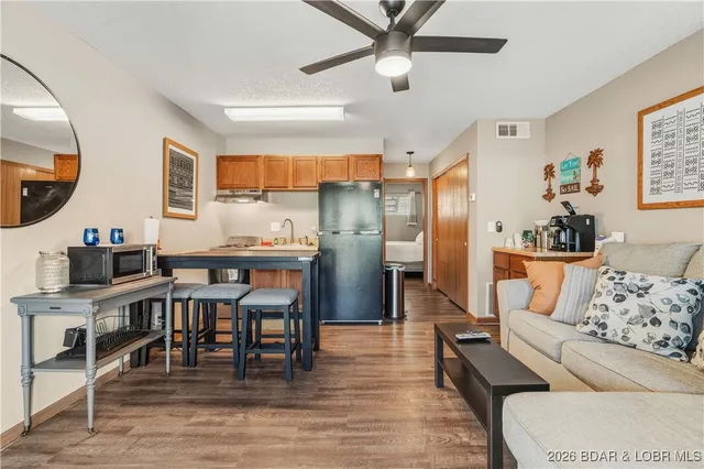 $128,000 | 150 Southwood Shores Place, Unit 1493D, Lake Ozark, MO 65049