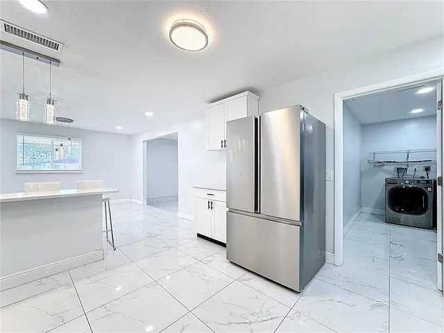 $2,100 | 916 North Palm Avenue, Kissimmee, FL 34741