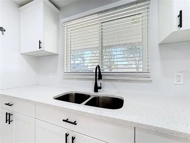 $2,100 | 916 North Palm Avenue, Kissimmee, FL 34741