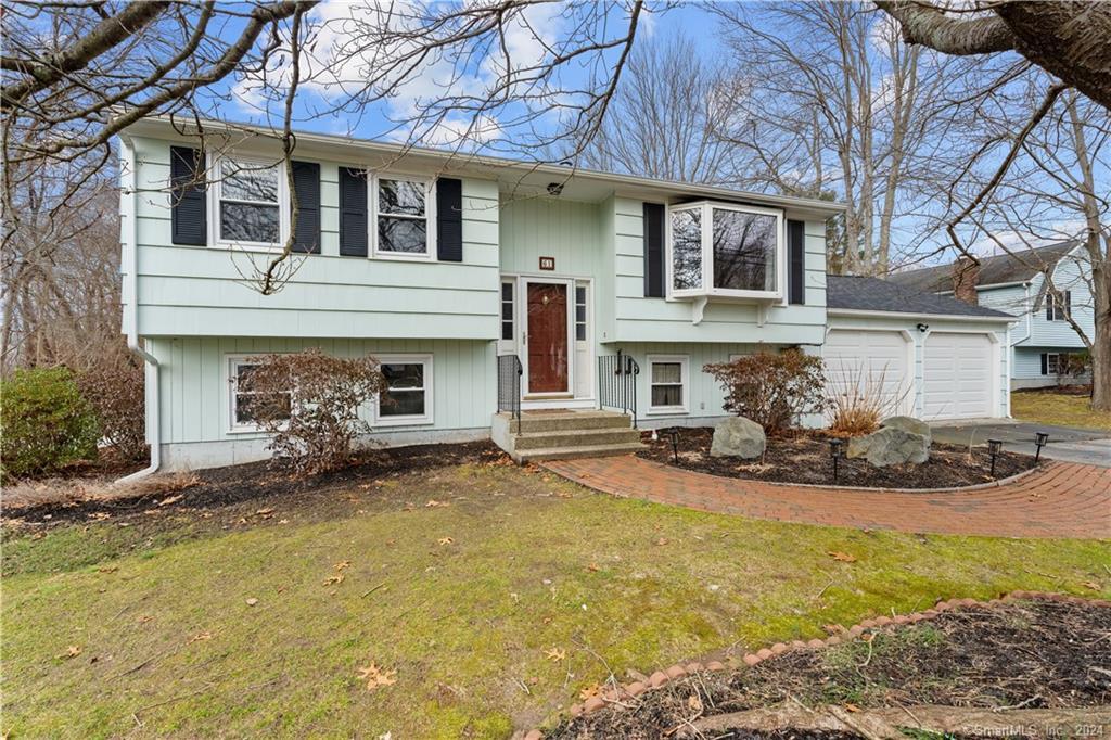 61 Long Hill Road, Clinton, CT 06413 Compass