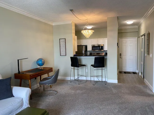 $2,600 | 651 Okeechobee Boulevard, Unit 1108, West Palm Beach, FL 33401