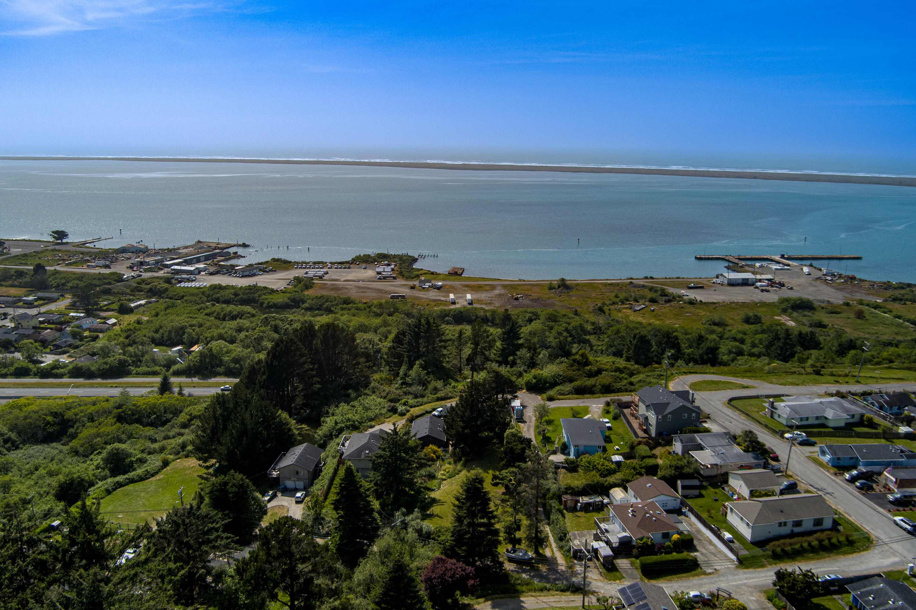 6498 Bell Terrace Road Eureka, CA 95503 - Photo 14 of 36