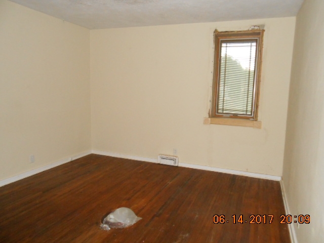 8409 Franke Road Fort Wayne, IN 46816 - Photo 10 of 13
