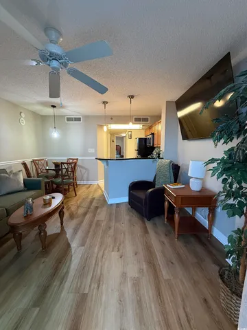 $1,650 | 215 77th Avenue North, Unit 309, Myrtle Beach, SC 29572