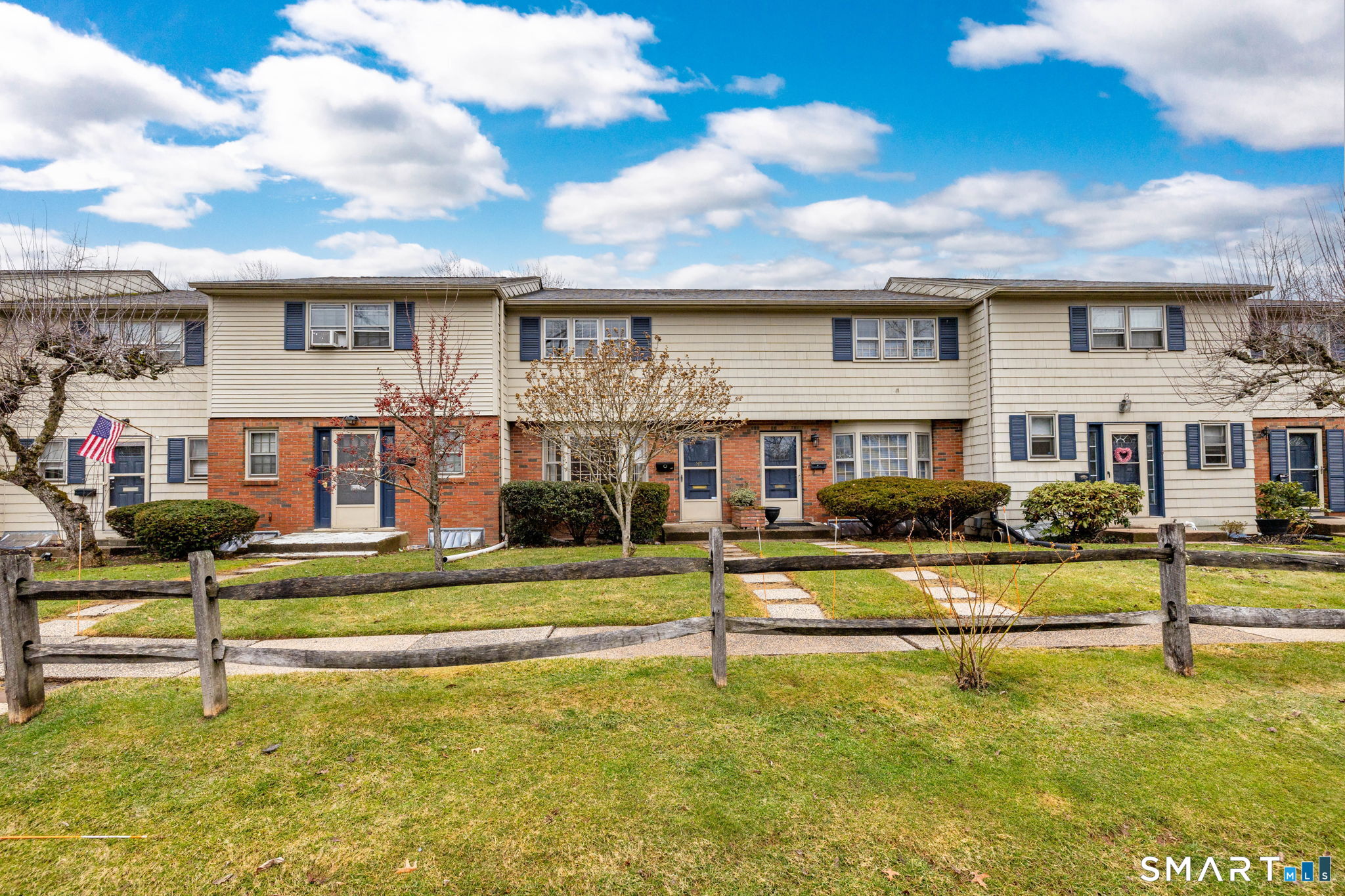 147 Spring Street, Unit 147 Wethersfield, CT 06109 - Photo 1 of 32