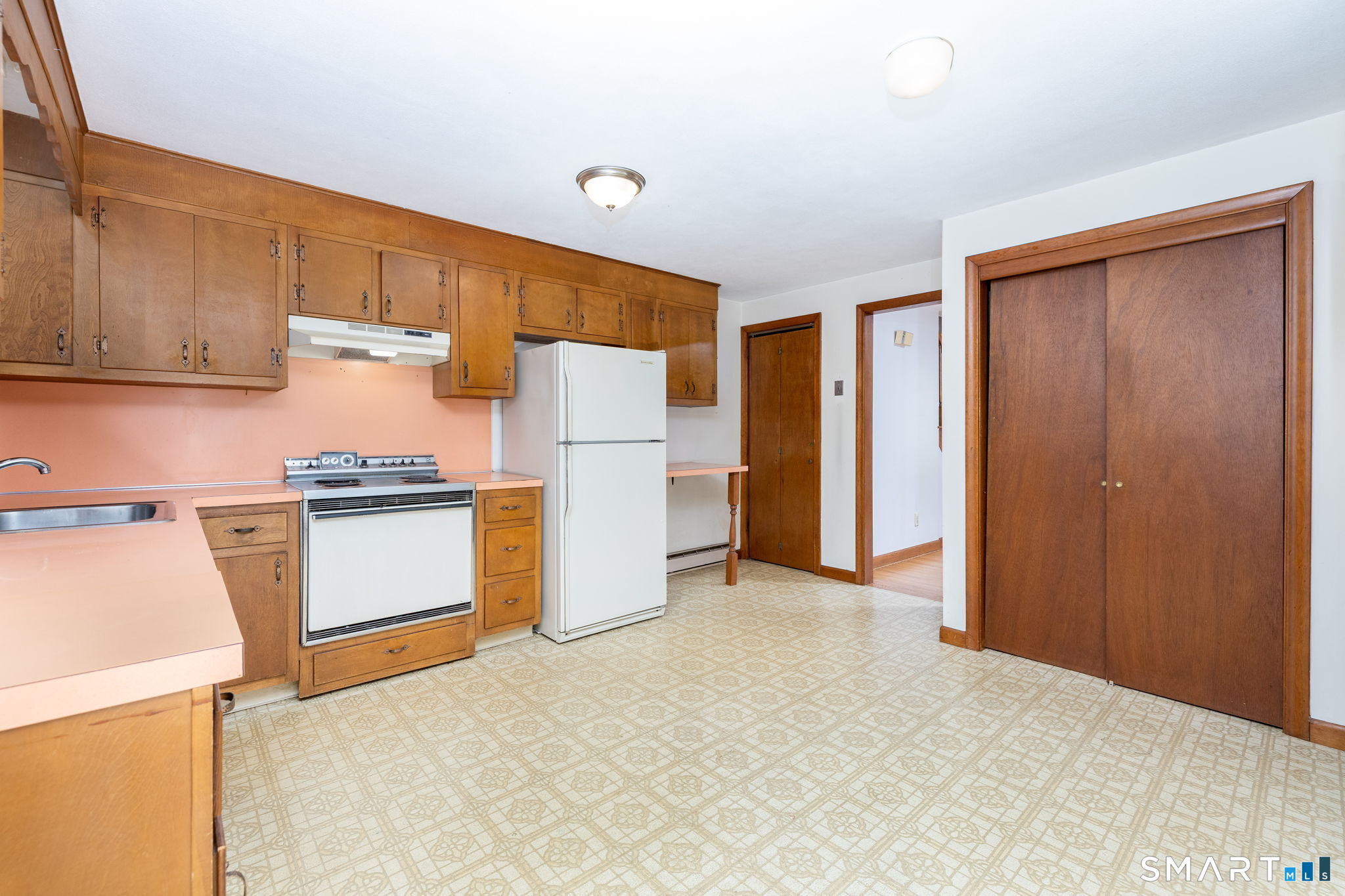 147 Spring Street, Unit 147 Wethersfield, CT 06109 - Photo 13 of 32