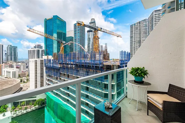 $470,000 | 41 Southeast 5th Street, Unit 1503, Miami, FL 33131