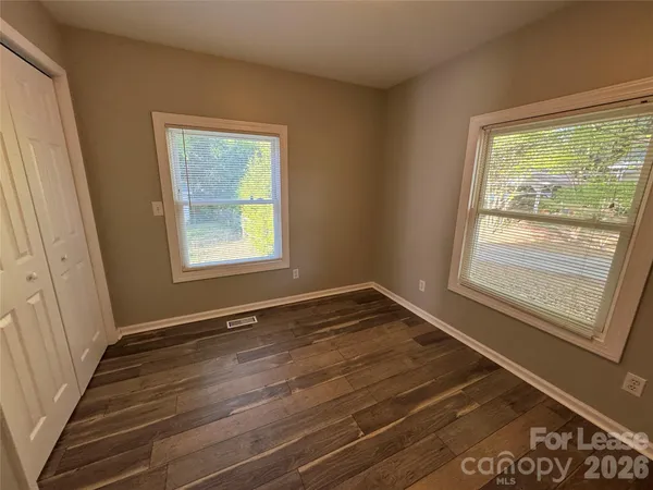 $1,350 | 210 Auten Circle, Mount Holly, NC 28120