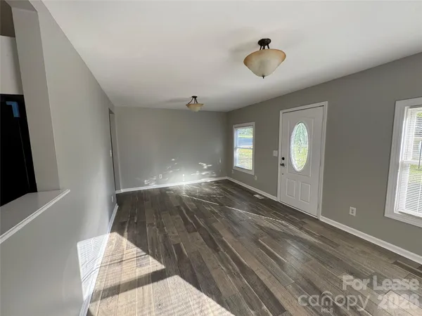 $1,350 | 210 Auten Circle, Mount Holly, NC 28120