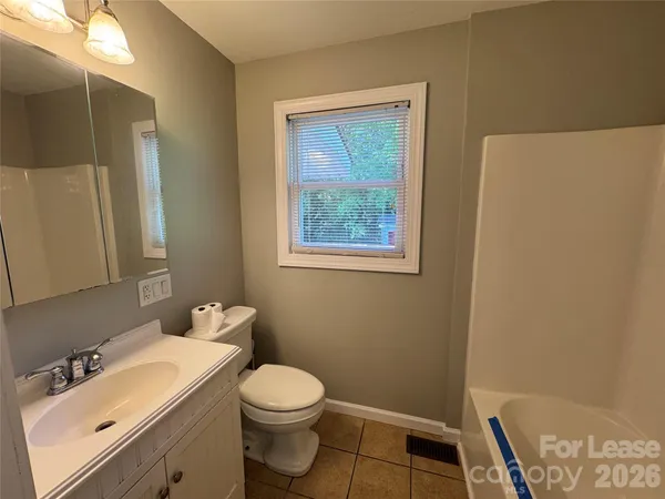 $1,350 | 210 Auten Circle, Mount Holly, NC 28120