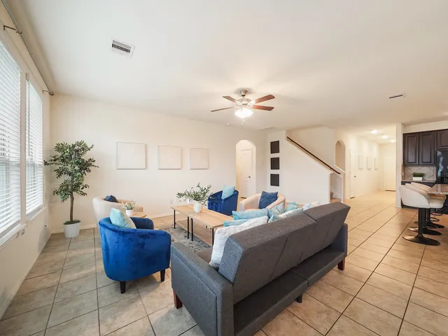 $310,000 | 13206 Barrington Oaks Circle, Houston, TX 77044