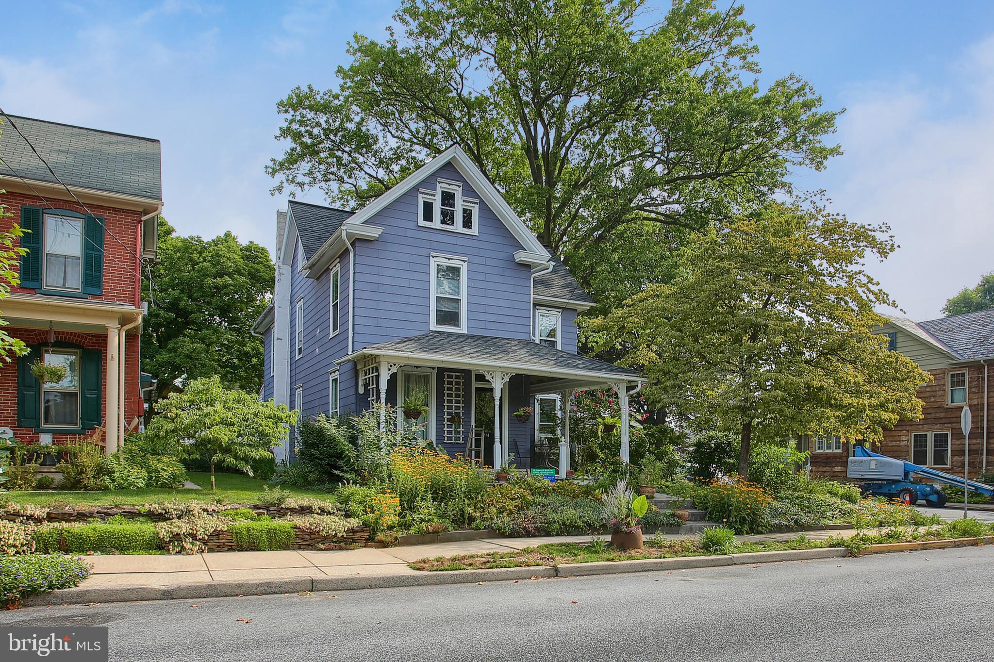 Front View of Home