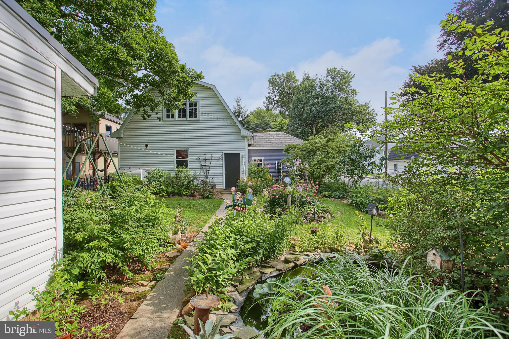 241 Front Street Lititz, PA 17543 - Photo 9 of 37 Many Planting Areas on the Property