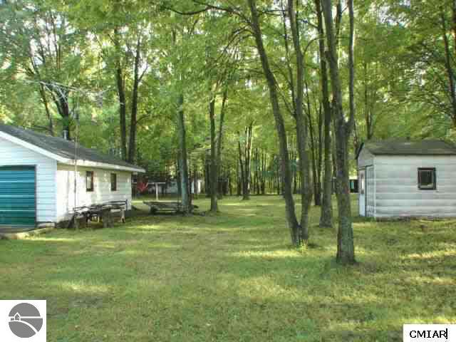 5033 Redstone Road St. Louis, MI 48880 - Photo 4 of 8 1764872-3.JPG
