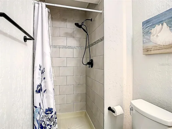 $3,100 | 2403 Brigadoon Drive, Clearwater, FL 33759