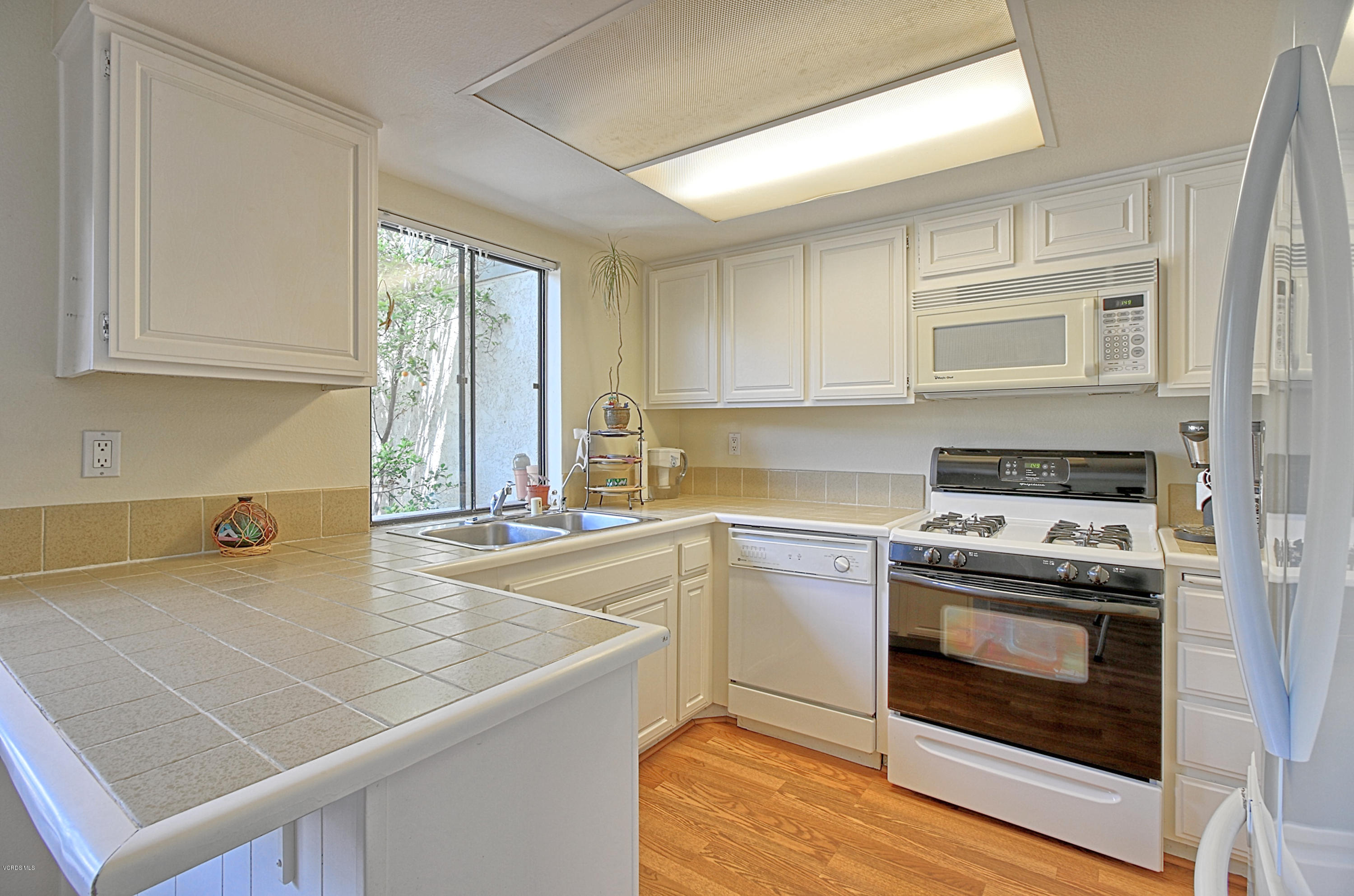 2029 East Bard Road Oxnard, CA 93033 - Photo 15 of 27 0041_IMG_0124