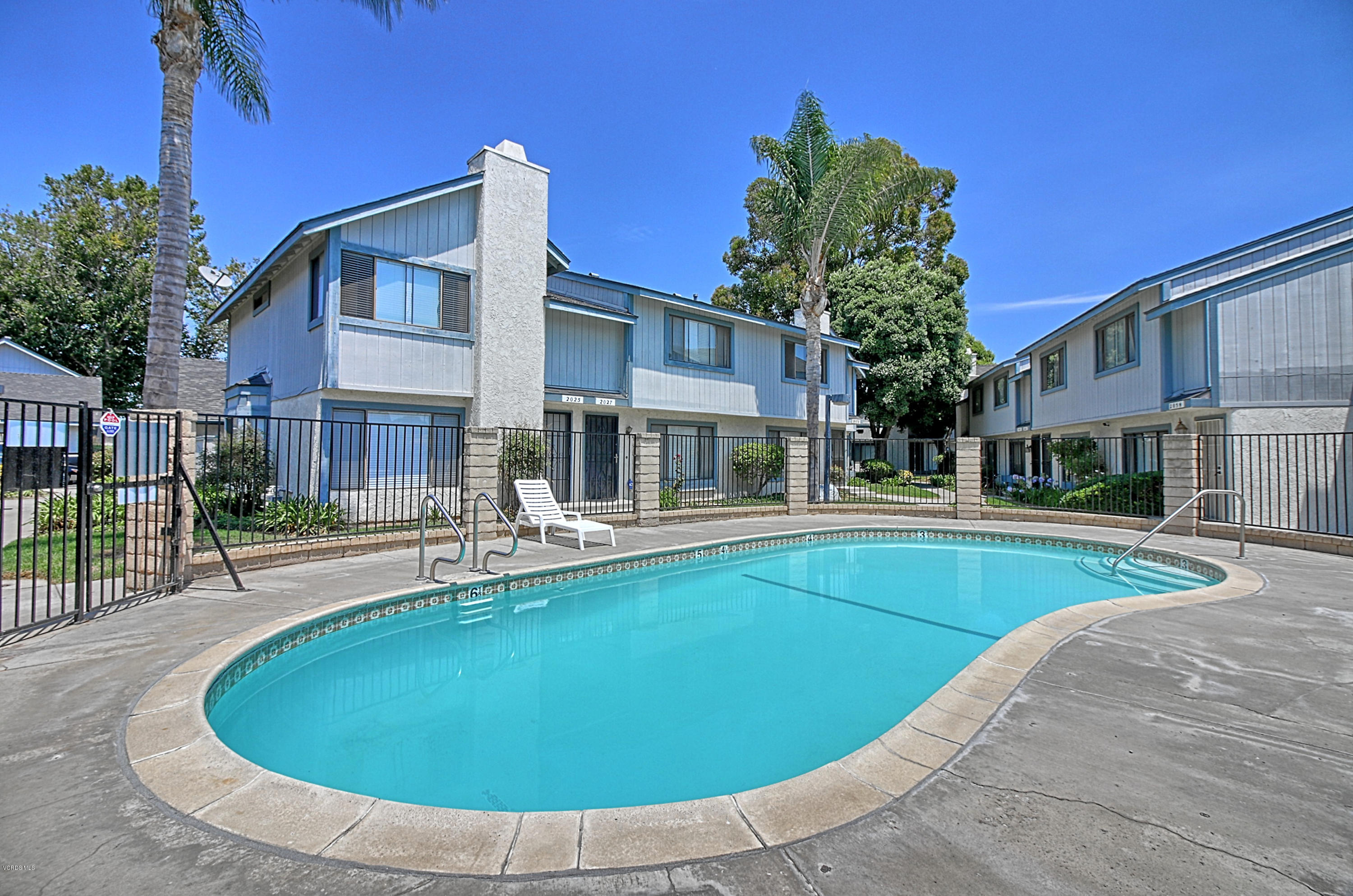 2029 East Bard Road Oxnard, CA 93033 - Photo 4 of 27 0002_IMG_0007