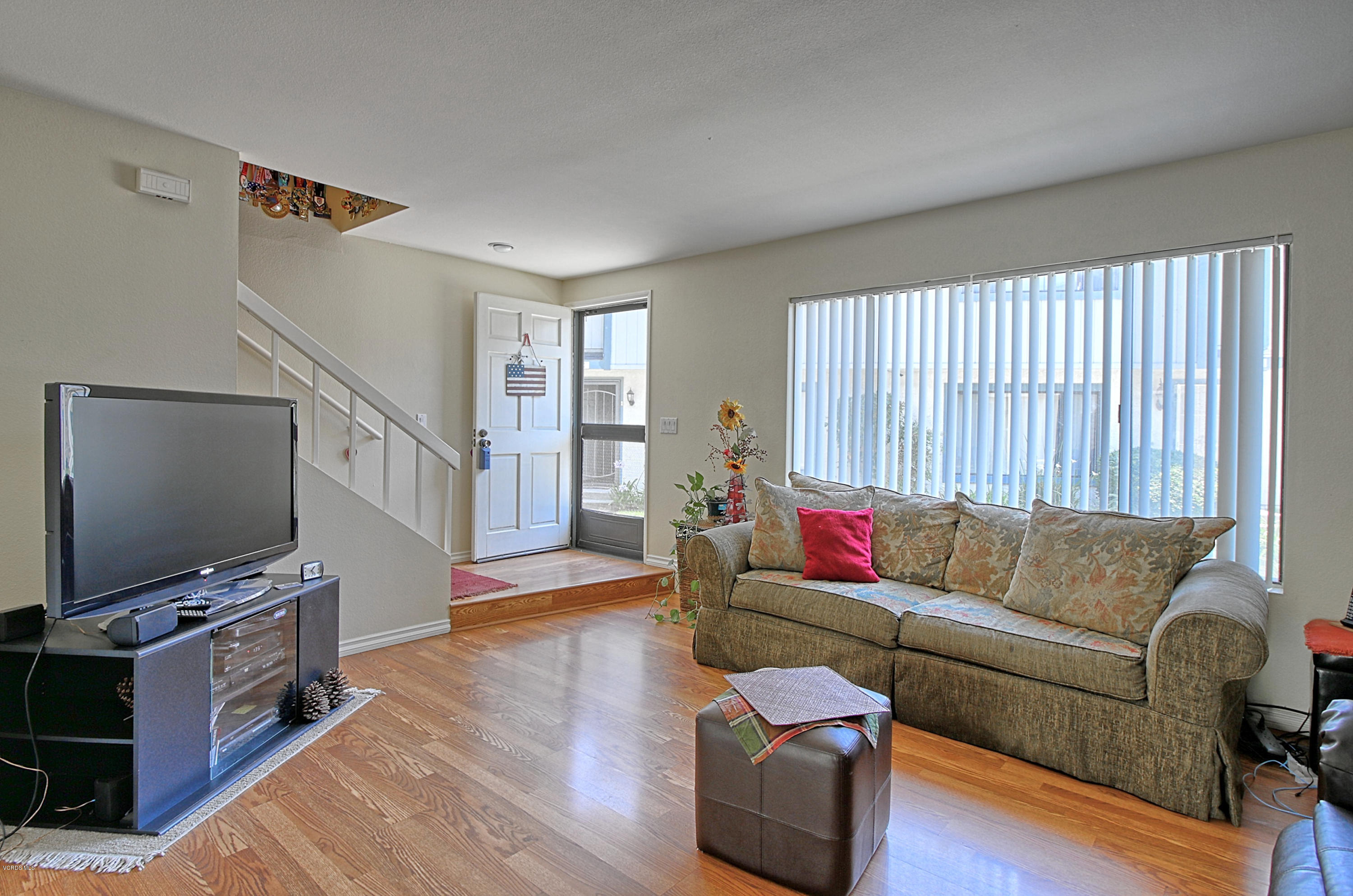 2029 East Bard Road Oxnard, CA 93033 - Photo 8 of 27 0023_IMG_0070