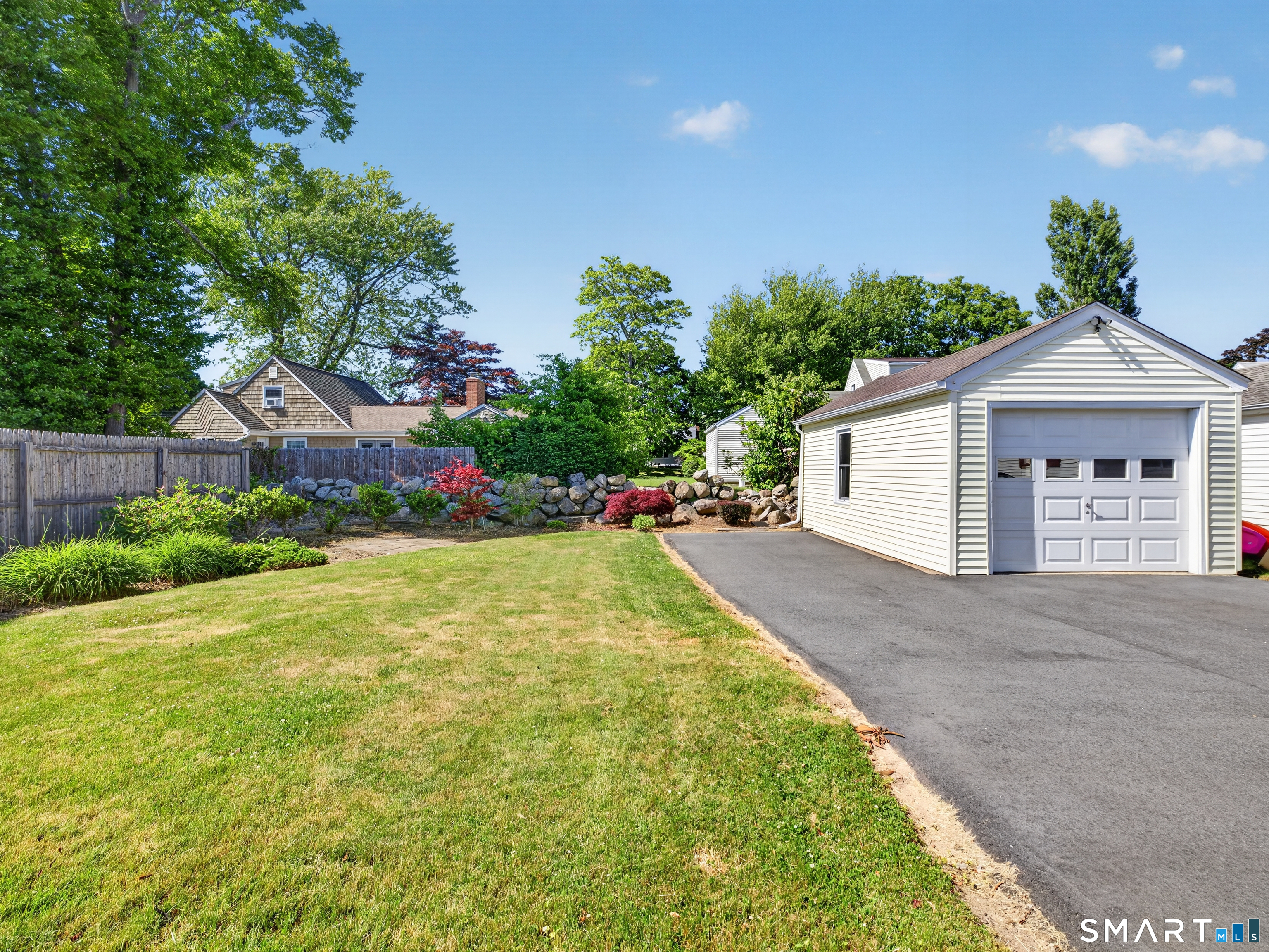 74 Nicholas Avenue Groton, CT 06340 - Photo 32 of 36