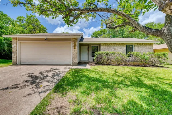 $2,400 | 7606 Scenic Brook Drive, Austin, TX 78736