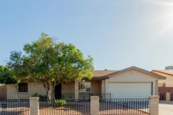 $470,000 | 1041 East Garnet Avenue, Mesa, AZ 85204