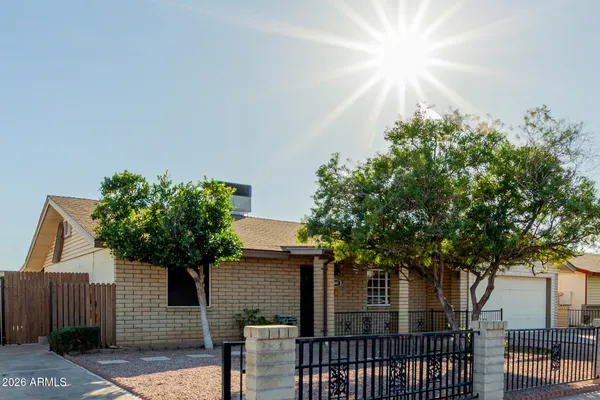 $470,000 | 1041 East Garnet Avenue, Mesa, AZ 85204