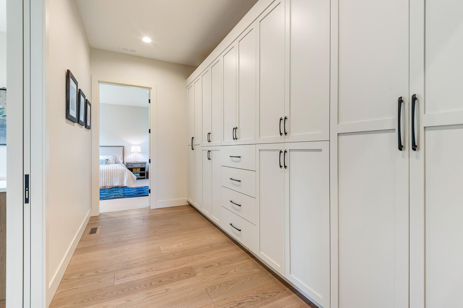 18243 Rock Springs Road Bend, OR 97703 - Photo 20 of 42 22 37 primary wall of closets
