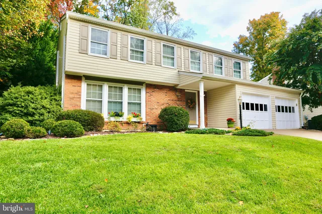 $669,000 | 15511 Golf Club Drive, Dumfries, VA 22025