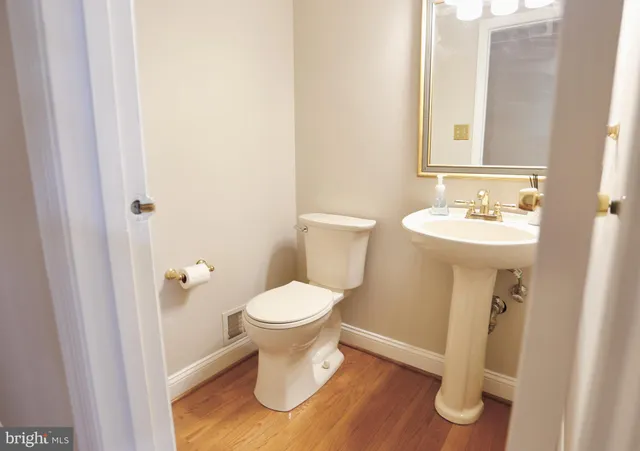 $669,000 | 15511 Golf Club Drive, Dumfries, VA 22025