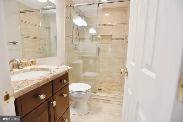 $669,000 | 15511 Golf Club Drive, Dumfries, VA 22025