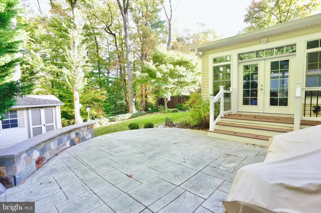 $669,000 | 15511 Golf Club Drive, Dumfries, VA 22025