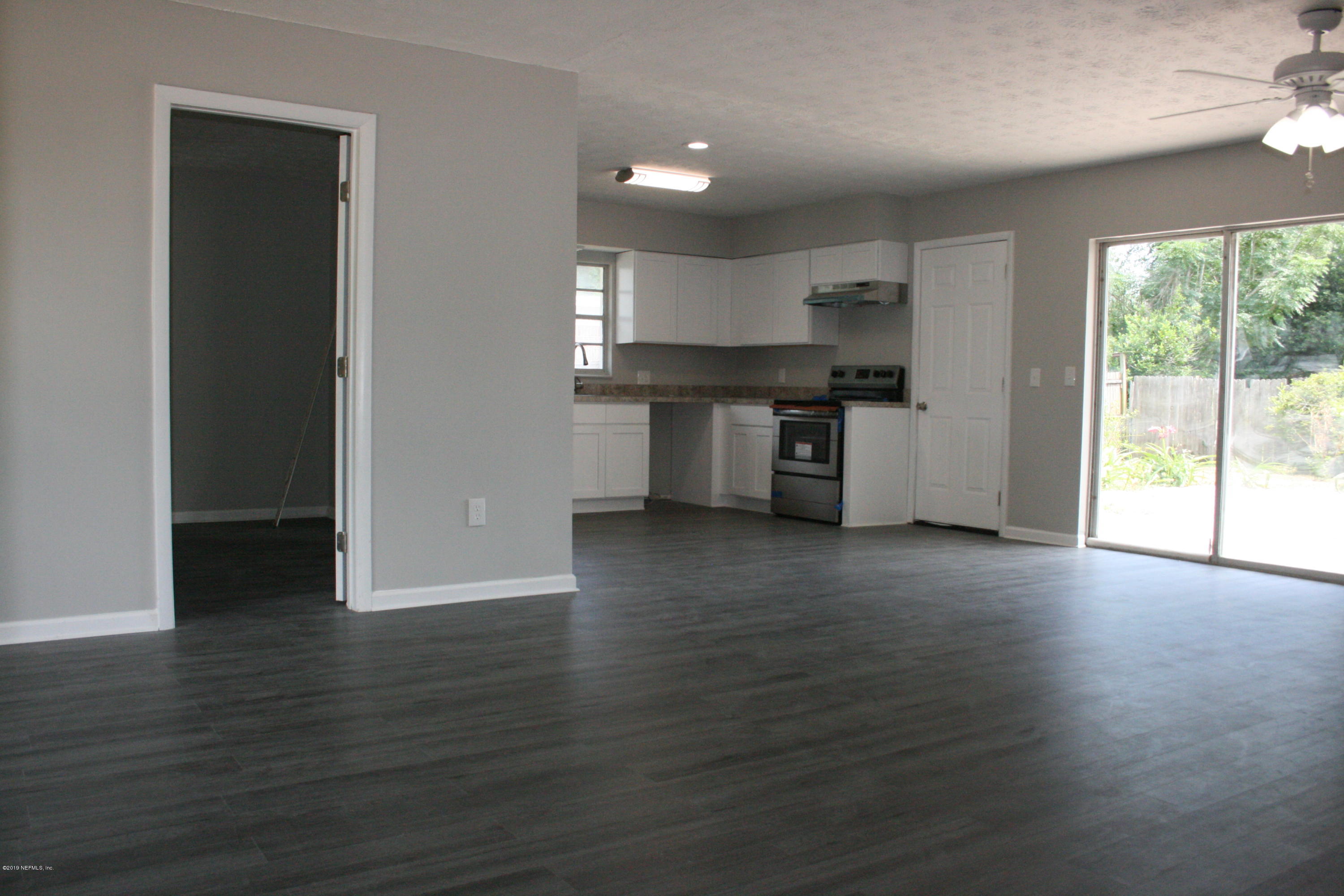 7584 Wheat Road Jacksonville, FL 32244 - Photo 4 of 30 2019-05-17 02.17.57