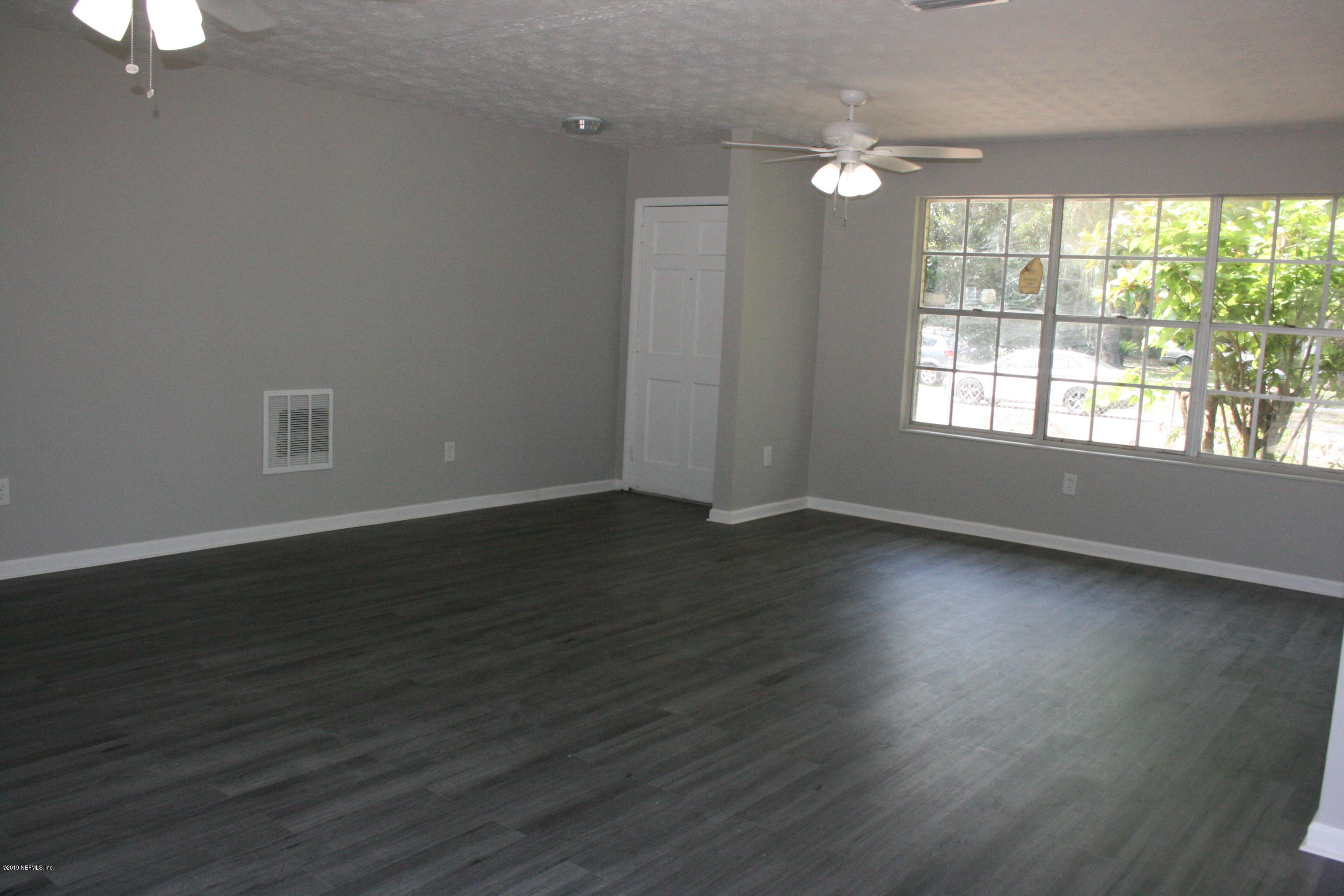 7584 Wheat Road Jacksonville, FL 32244 - Photo 8 of 30 2019-05-17 02.19.07