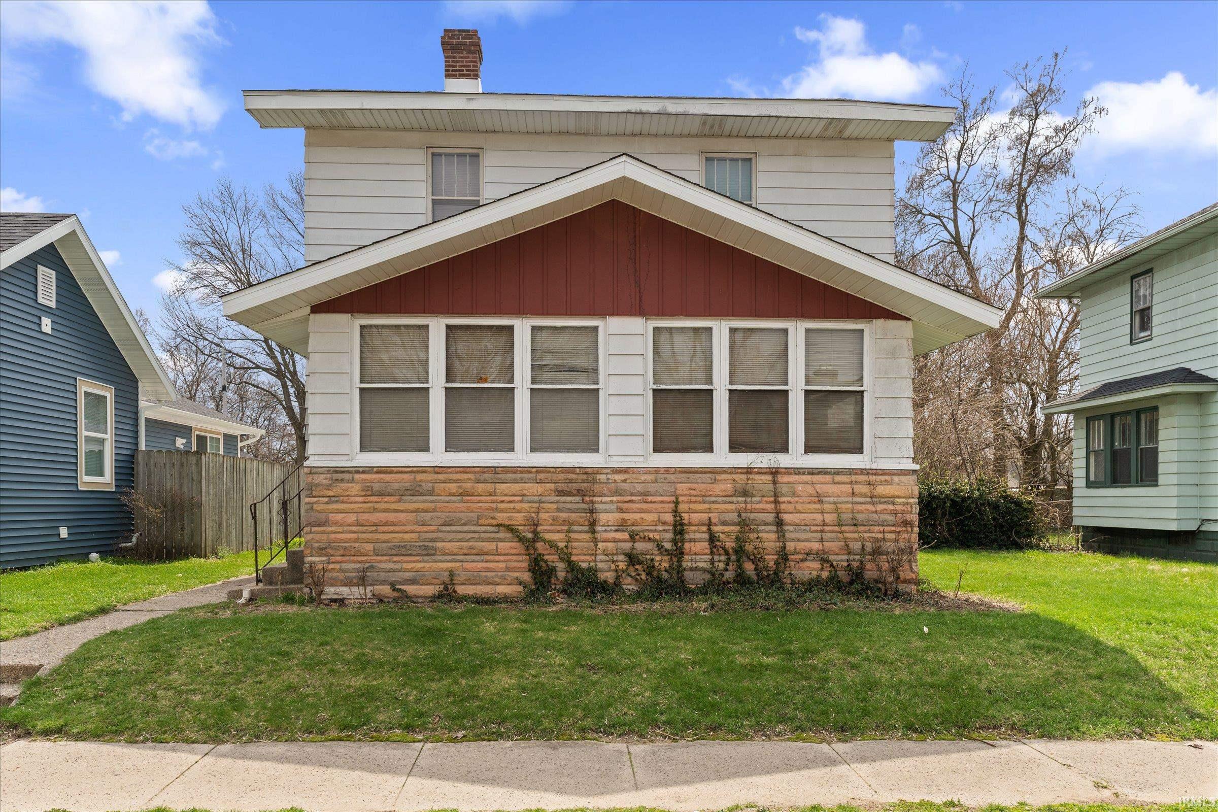 2018 Roger Street South Bend, IN 46628 - Photo 1 of 26