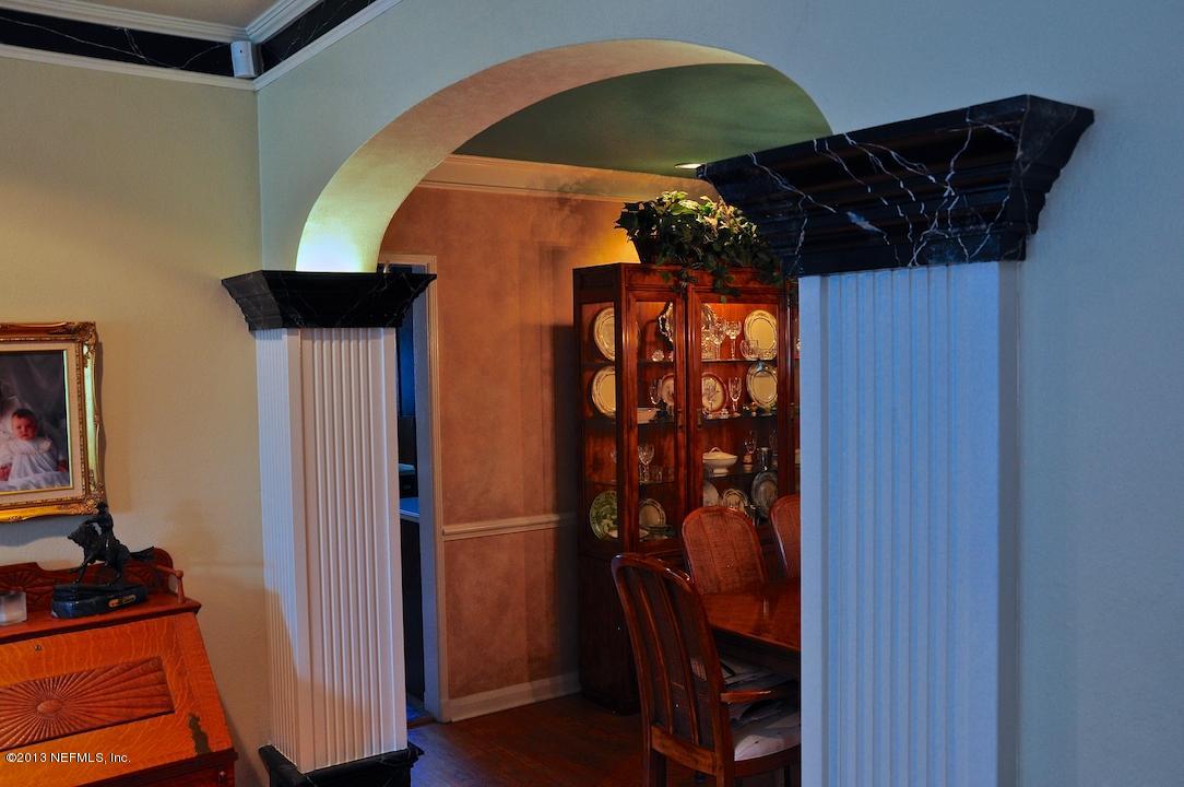 1311 Greenridge Road Jacksonville, FL 32207 - Photo 11 of 34 Archway from Living to Dining Room