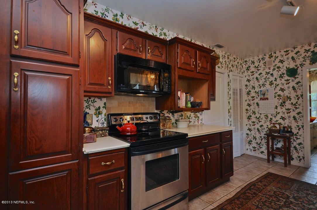1311 Greenridge Road Jacksonville, FL 32207 - Photo 18 of 34 Kitchen 3