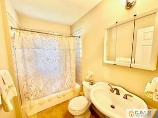 83 Ravine Drive Matawan, NJ 07747 - Photo 26 of 33 a bathroom with a sink and a bathtub
