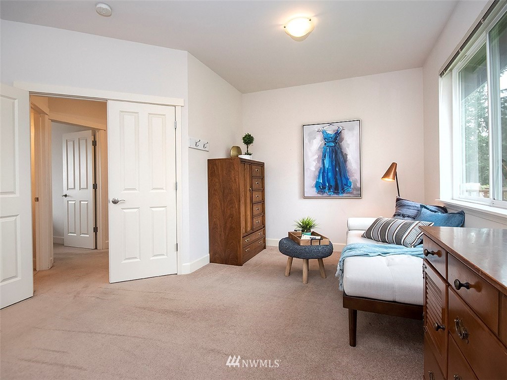 1210 Monroe Avenue Northeast Renton, WA 98056 - Photo 11 of 24 Gallery Image 11