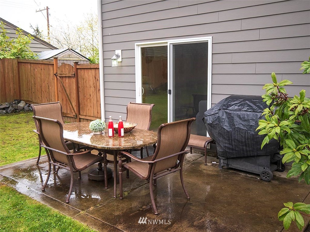 1210 Monroe Avenue Northeast Renton, WA 98056 - Photo 20 of 24 Gallery Image 20