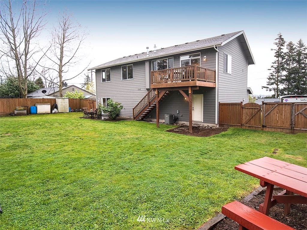 1210 Monroe Avenue Northeast Renton, WA 98056 - Photo 22 of 24 Gallery Image 22