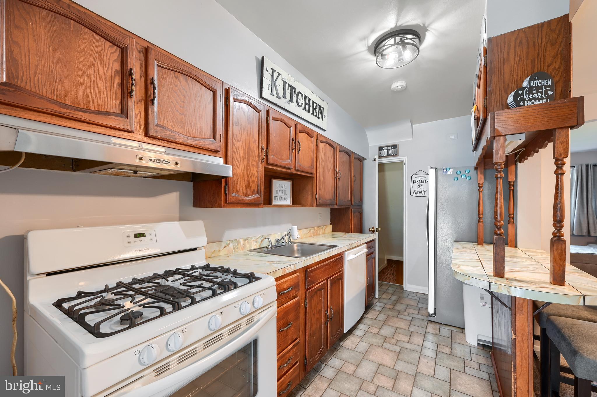 2028 Ormand Road Baltimore, MD 21222 - Photo 8 of 22 Gallery Image 8