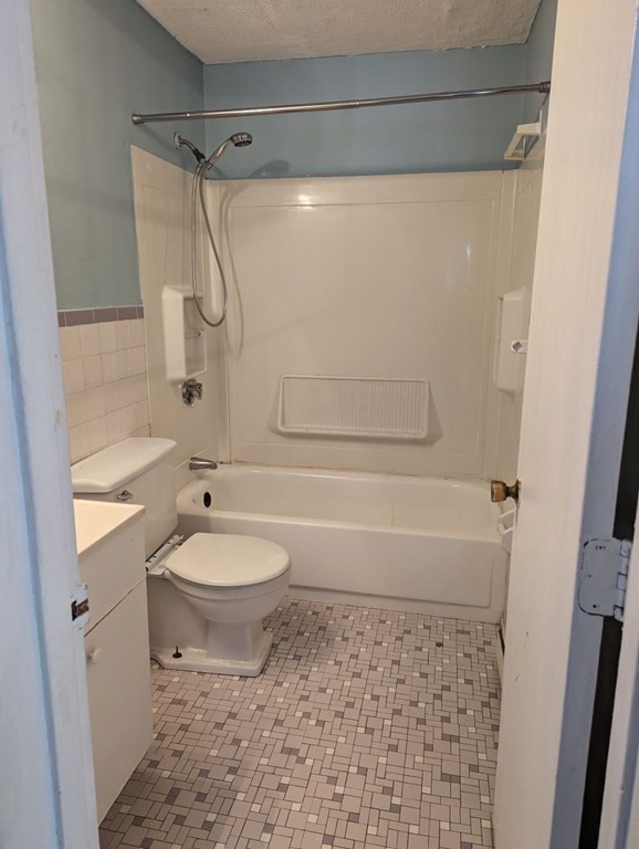 271 Boston Post Road East, Unit 3 Marlborough, MA 01752 - Photo 11 of 13 Gallery Image 11