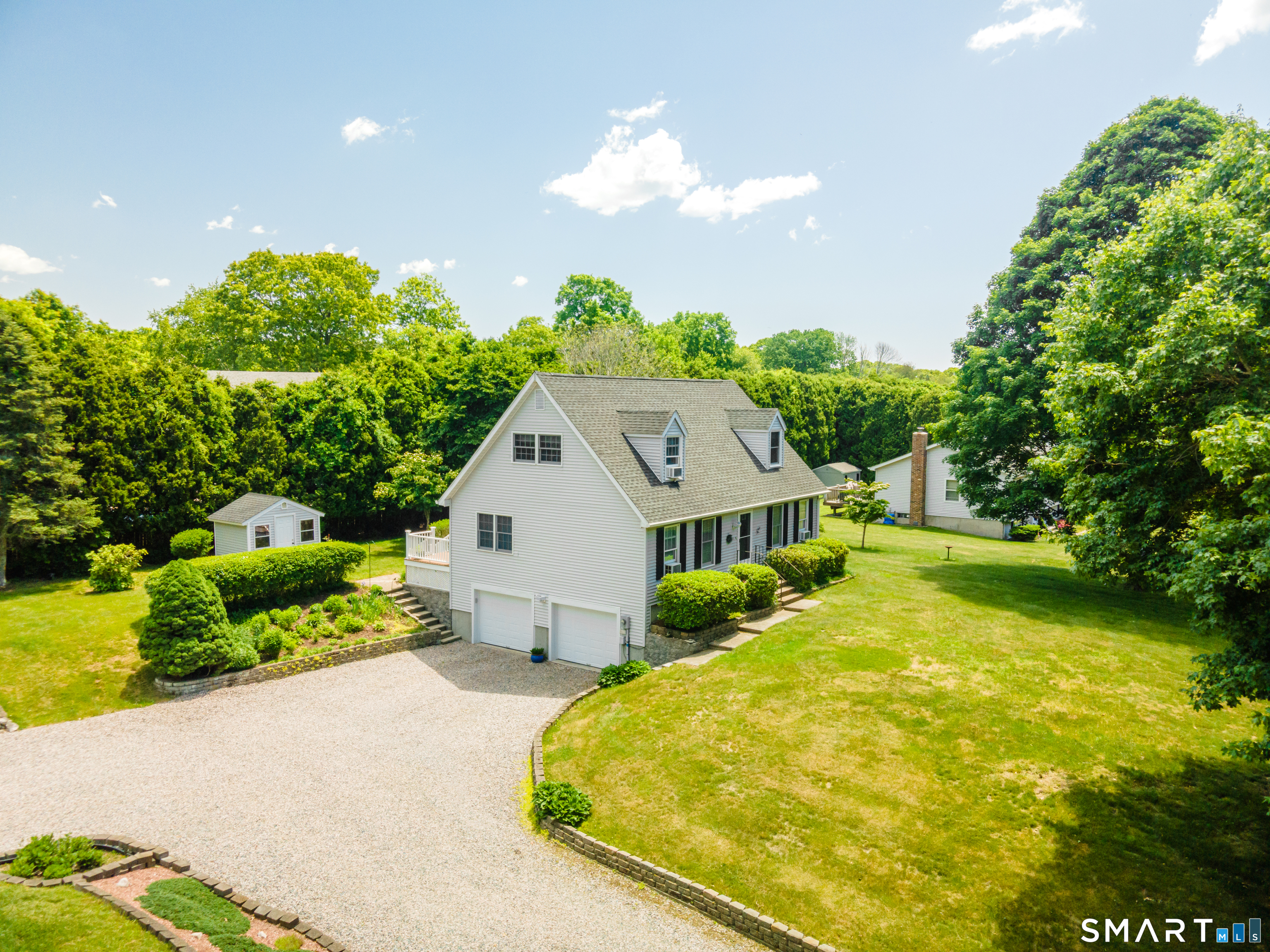 476 Noank Ledyard Road Groton, CT 06355 - Photo 4 of 37