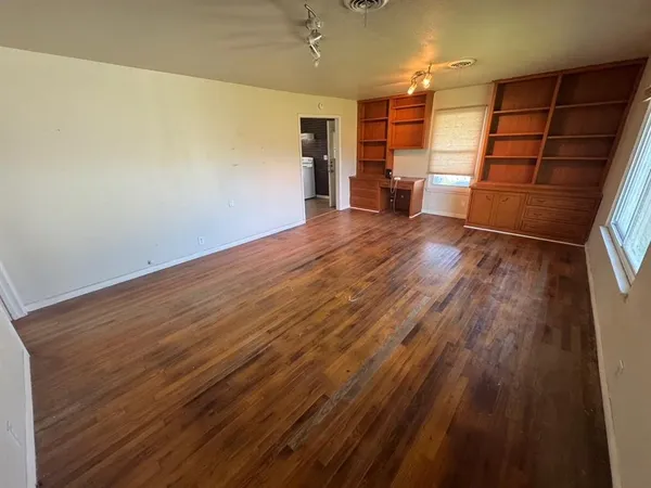 $1,395 | 112 West O Connell Street, Howe, TX 75459