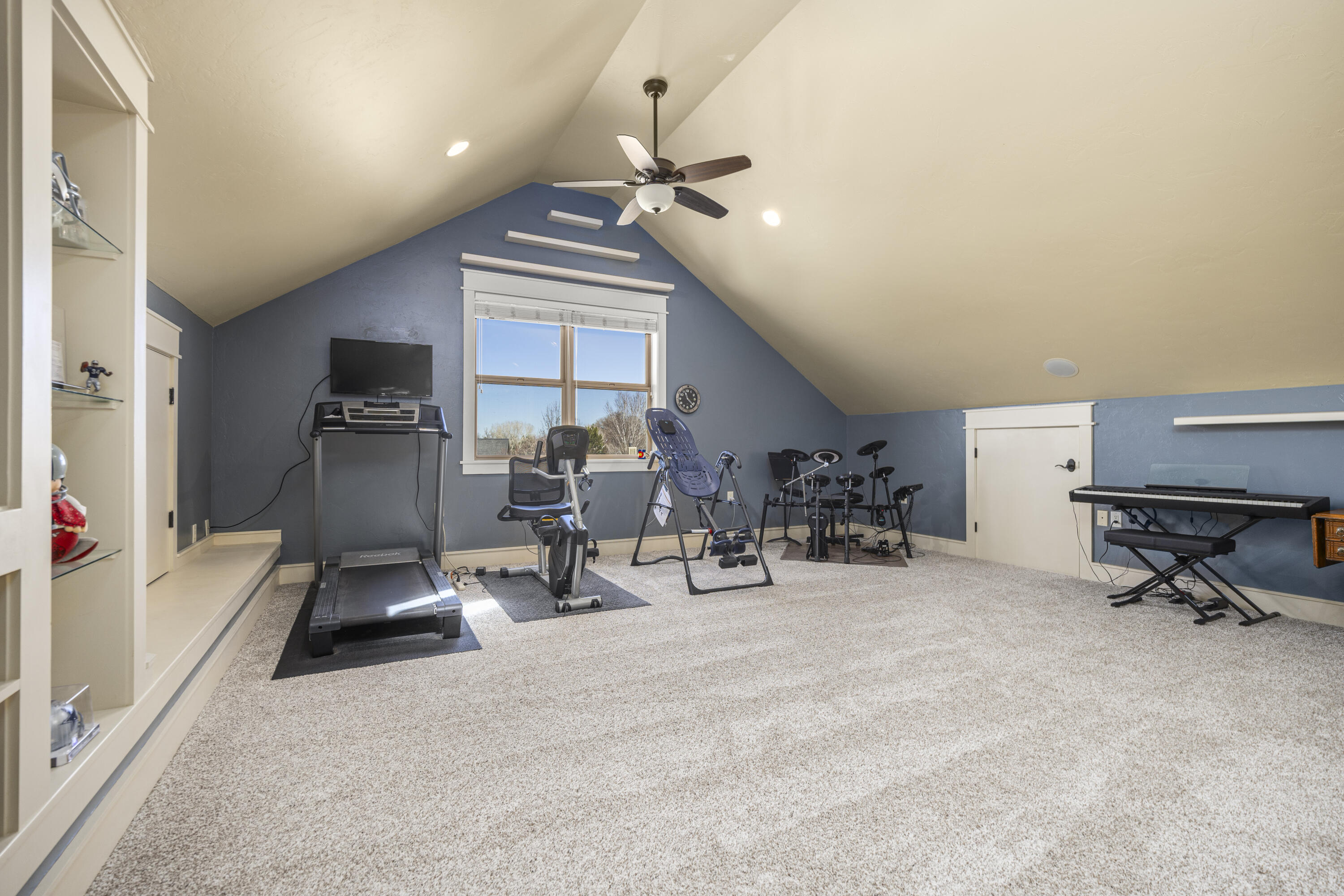67841 Tumbleweed Road Montrose, CO 81403 - Photo 17 of 21 a view of a room with gym equipment