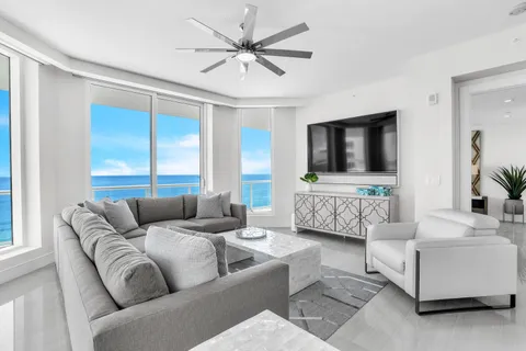 $4,250,000 | 3730 North Ocean Drive, Unit 18A, Singer Island, FL 33404