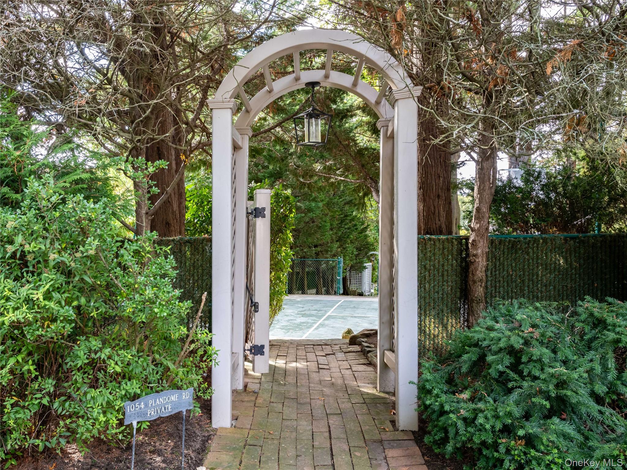 1054 Plandome Road Manhasset, NY 11030 - Photo 41 of 47