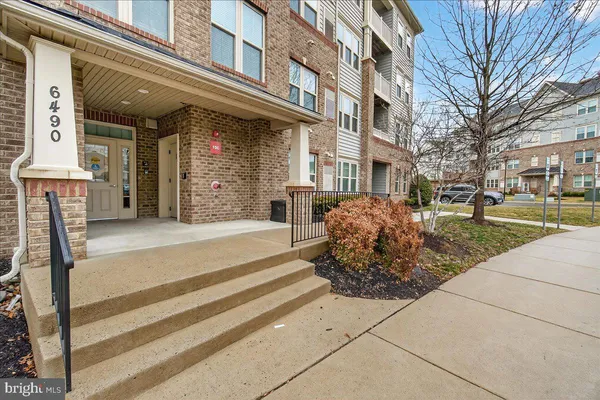 $339,000 | 6490 Calverton Drive, Unit 201, Frederick, MD 21703