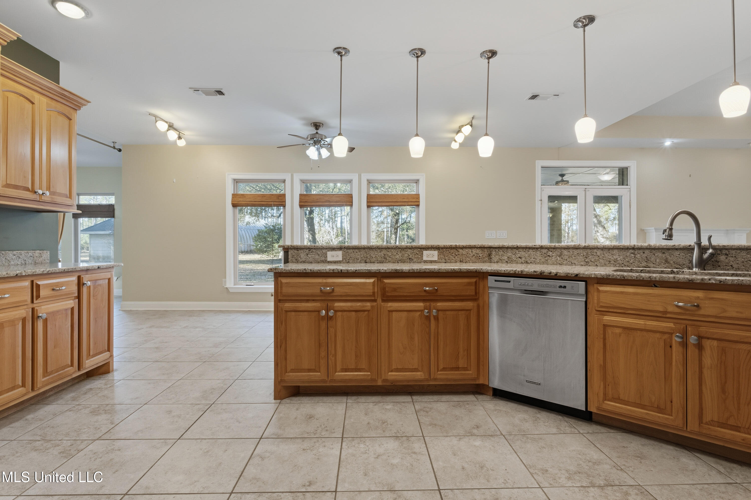 20401 Farm Road Vancleave, MS 39565 - Photo 20 of 82 0019